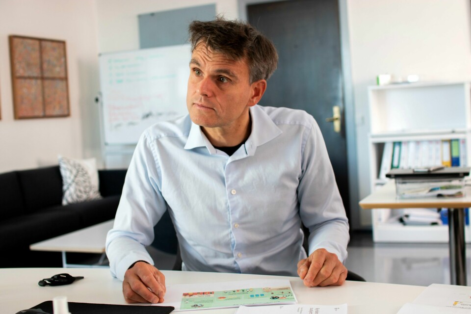 Einar Wilhelmsen (MDG) er finansbyråd i Oslo. Onsdag la han fram Oslo-budsjettet for 2023. Her er han på kontoret i Rådhuset. På kontoret