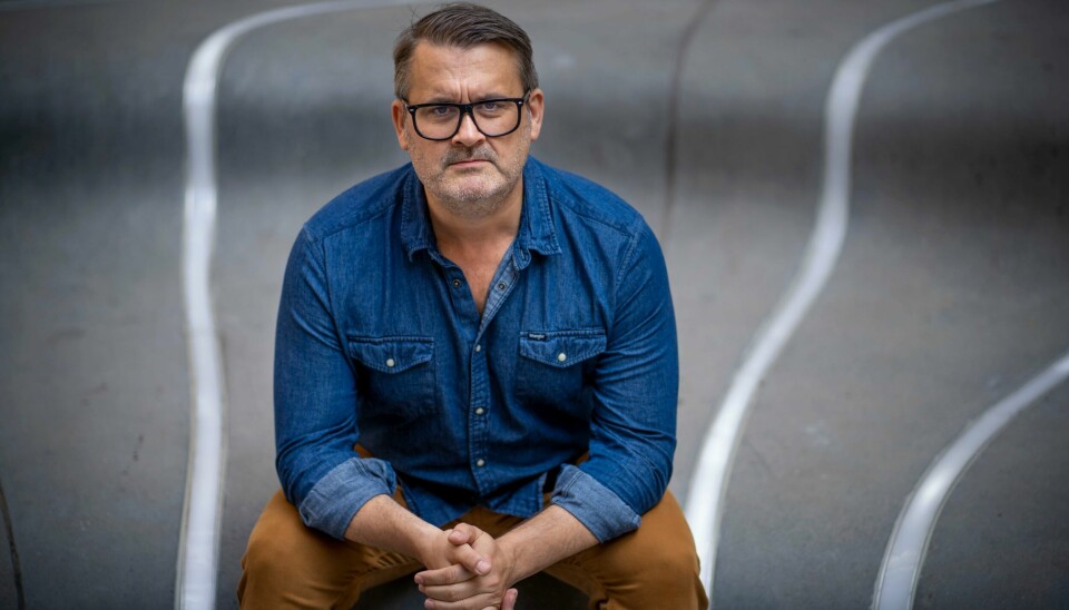 «Jeg er glad i østfoldinger, men for meg så fremstår dere som barn», sa Thomas Seltzer i podkasten Trygdekontoret. Det blir for dumt, mener Kathleen Buer.