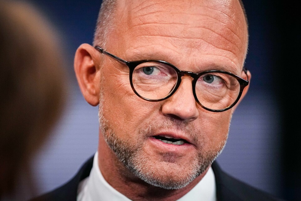 NHO-sjef Ole Erik Almlid NHO-sjef Ole Erik Almlid sier tall fra en ny rapport kan knyttes til diskusjonen om bedriftseiere som har flyttet til Sveits. Han mener regjeringen må gjøre det mer attraktivt å skape arbeidsplasser i Norge, og sier det er uheldig med brå skatteøkninger. Foto: Beate Oma Dahle / NTB