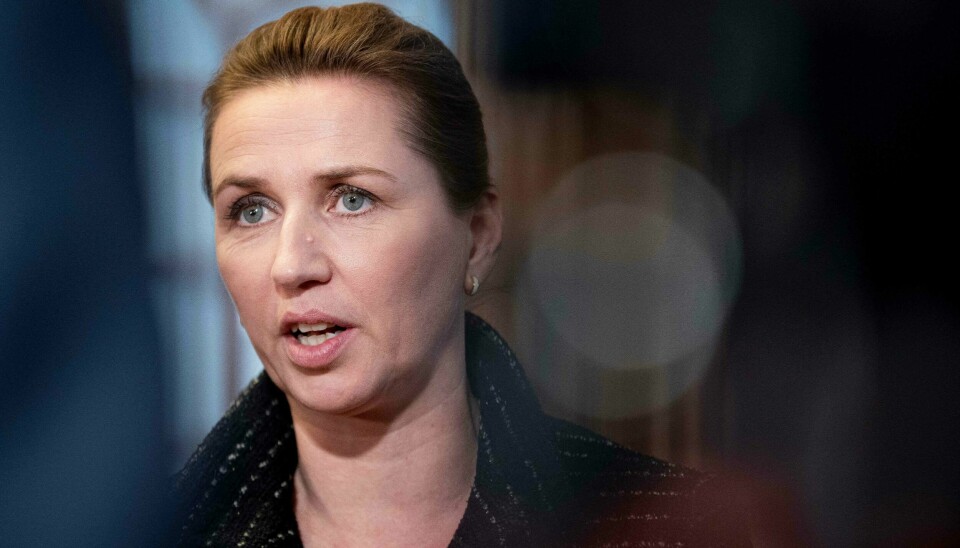 Den danske fagbevegelsen samlet inn nesten 500 000 underskrifter mot regjeringens planer. Den danske fagbevegelsen samlet inn nesten 500 000 underskrifter mot regjeringens planer.