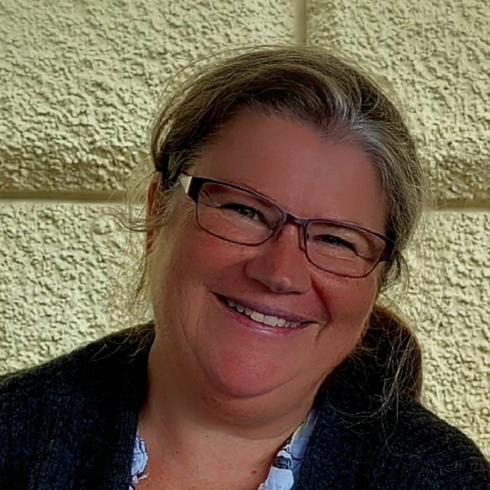 Tania Randby Garthus, politioverbetjent/høgskolelektor ved Politihøgskolen Smilende kvinne med briller