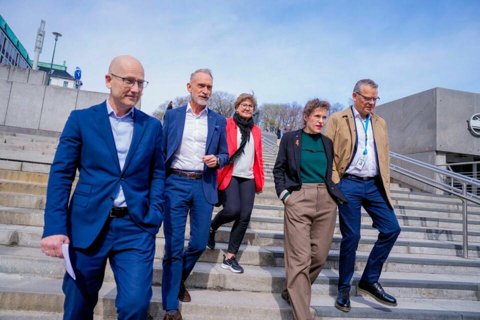 Steffen Handal, leder i Utdanningsforbundet, Tor Arne Gangsø, direktør for arbeidsliv i KS, Mette Nord, forbundsleder i Fagforbundet, Tonje Leborg, leder i Akademikerne Kommune, og Trond Ellefsen, forbundsleder i Delta, før forhandlingsstarten i kommunesektoren i Oslo. Steffen Handal, leder i Utdanningsforbundet, Tor Arne Gangsø, direktør for arbeidsliv i KS, Mette Nord, forbundsleder i Fagforbundet, Tonje Leborg, leder i Akademikerne Kommune, og Trond Ellefsen, forbundsleder i Delta, før forhandlingsstarten i kommunesektoren i Oslo.