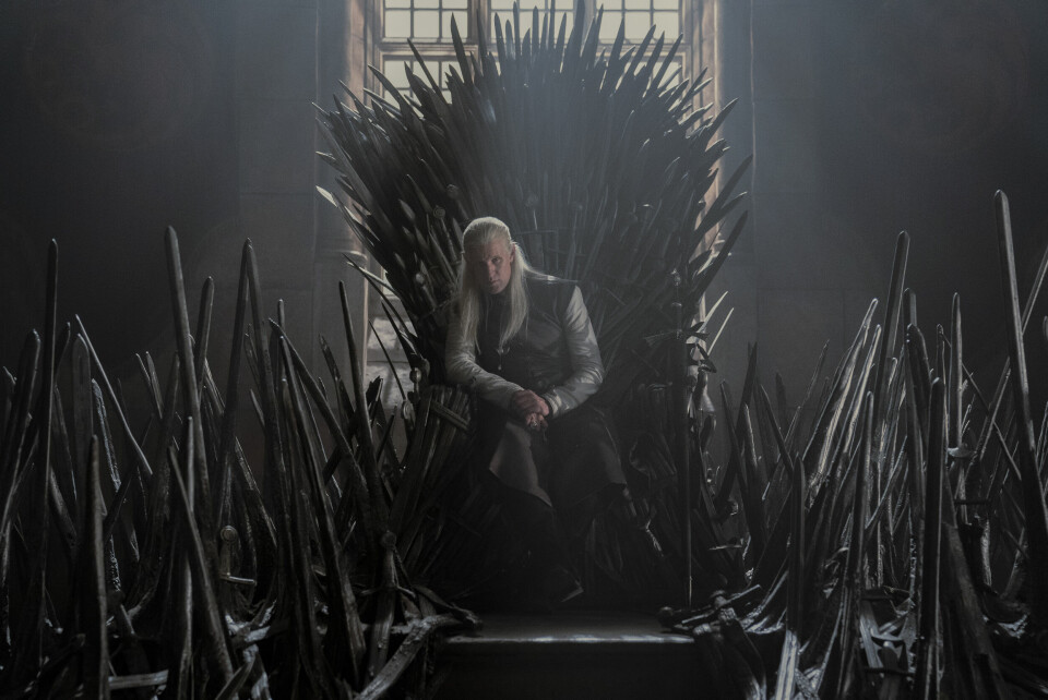 Denne våren blir sesong to av «House of Dragons» spilt inn i England. Serien blir ikke rammet av den pågående streiken, og kan få premiere som planlagt - såfremt de ventende forhandlingene mellom andre parter i den amerikanske underholdningsbransjen denne våren og sommeren fører til enighet. «House of the Dragon»