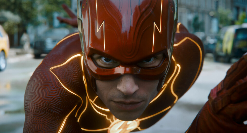 Superheltfilmen «The Flash» er premiereklar og forblir upåvirket av Hollywood-streiken, men andre filmer og serier i produksjon denne våren blir rammet når 11.500 manusforfattere i USA har lagt ned arbeidet. Superheltfilmen «The Flash» er premiereklar og forblir upåvirket av Hollywood-streiken, men andre filmer og serier i produksjon denne våren blir rammet når 11.500 manusforfattere i USA har lagt ned arbeidet.