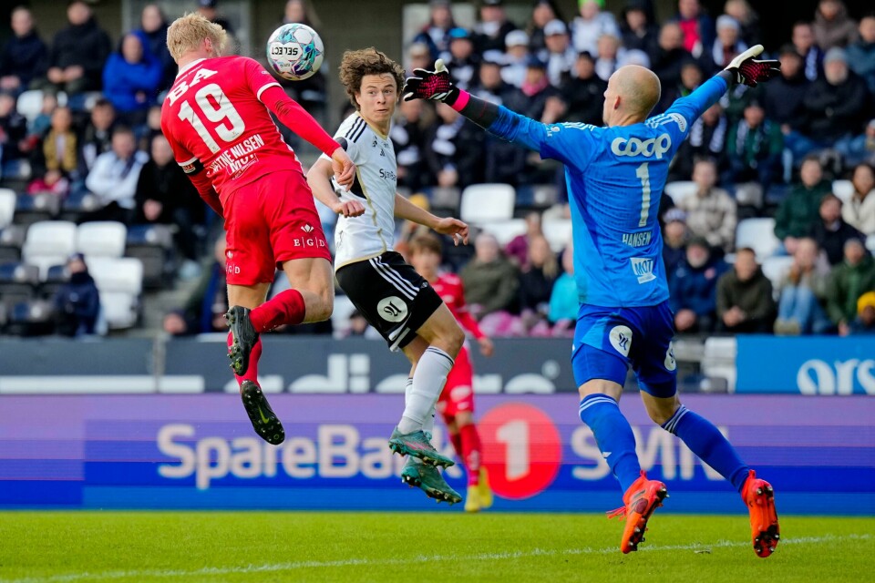 Branns Sivert Heltne Nilsen sender gjestene i føringen på Lerkendal. Branns Sivert Heltne Nilsen sender gjestene i føringen på Lerkendal. Foto: Ole Martin Wold / NTB