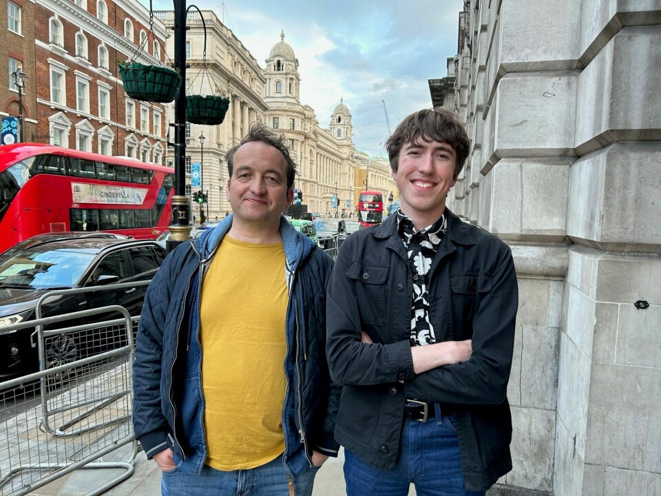 Dagsavisen møtte Graham Smith og Ben Clinton fra Republic torsdag i London. Nå er Graham Smith arrestert - muligens også Ben Clinton, men det er ikke bekreftet. Dagsavisen møtte Graham Smith og Ben Clinton fra Republic torsdag i London. Nå er Graham Smith arrestert - muligens også Ben Clinton, men det er ikke bekreftet.