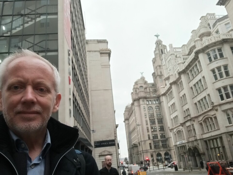 Eurovision-fan og ekspert Dag Øistein Endsjø er på plass i Liverpool for å få med seg finalene. Eurovision-fan og ekspert Dag Øistein Endsjø er på plass i Liverpool for å få med seg finalene.