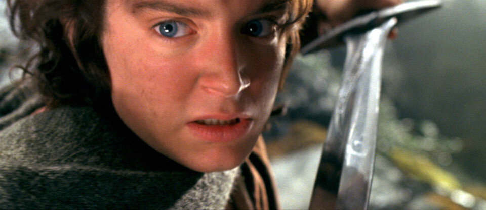 Elijah Wood hadde hovedrollen som Frodo i den opprinnelige «Ringenes herre»-trilogien som ble en av tidenes største filmsuksesser tidlig på 2000-tallet. Det kommende Amazon Games- spillet kan gi fansen mulighet til å gjenta rollen selv. Slippdato for spillet er ikke kjent. Elijah Wood hadde hovedrollen som Frodo i den opprinnelige «Ringenes herre»-trilogien som ble en av tidenes største filmsuksesser tidlig på 2000-tallet. Det kommende Amazon Games- spillet kan gi fansen mulighet til å gjenta rollen selv. Slippdato for spillet er ikke kjent.