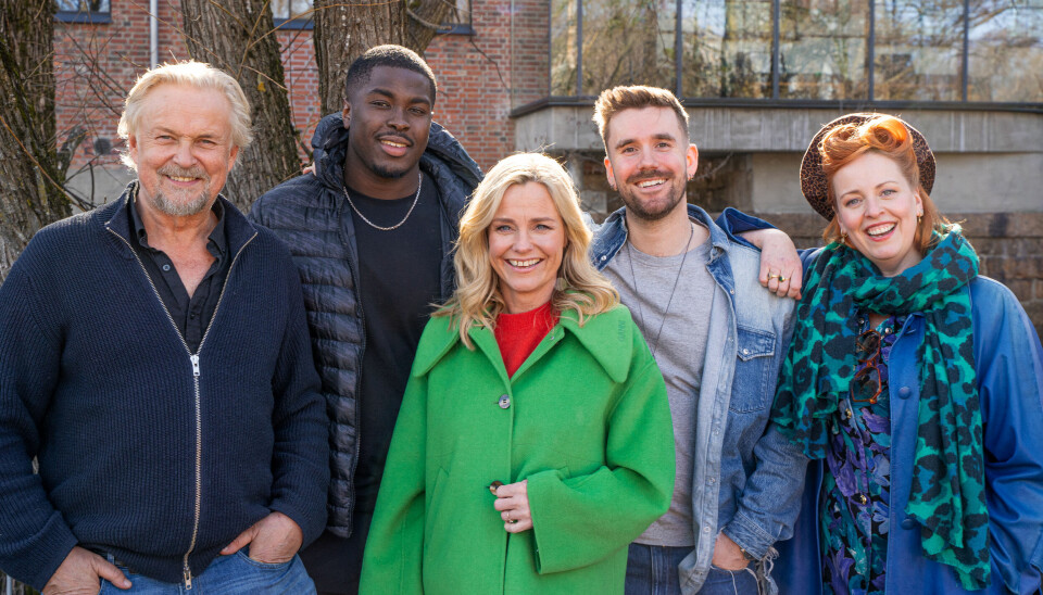 I «Norske talenter» konkurreres det i alle sjangere og på tvers av alle aldersklasser. Etter å ha vært å se på TV 2 tidligere, har talentrealityen premiere på TVNorge til høsten. Programleder Solveig Kloppen i midten med juryen, f.v. Dennis Storhøi, Hkeem, Stian Blipp og Silya Nymoen. Foto: TVNorge Programleder Solveig Kloppen i midten med juryen, f.v. Dennis Storhøi, Hkeem, Stian Blipp og Silya Nymoen. Foto: TVNorge
