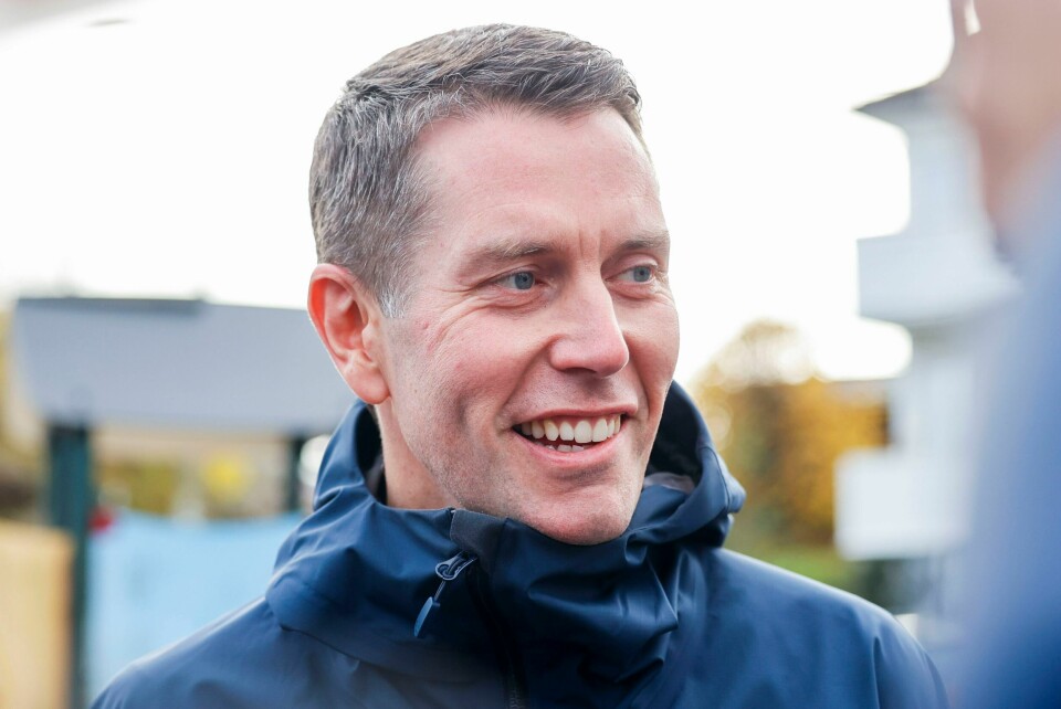 Styreleder Peter Gitmark bekrefter at håndballklubben Vipers lever videre og ikke går konkurs, under et pressemøte med i Kristiansand mandag ettermiddag. Styreleder Peter Gitmark under et pressemøte med håndballklubben Vipers i Kristiansand mandag ettermiddag.Foto: Tor Erik Schrøder / NTB