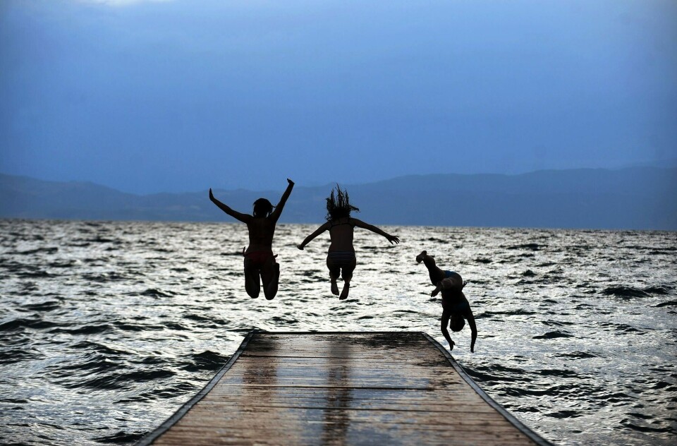 Ohridsjøen er et populært feriested i Nord-Makedonia, landet som ifølge ferieindeksen fra Forex er det billigste ferielandet for nordmenn i sommer. Ohridsjøen er et populært feriested i Nord-Makedonia.