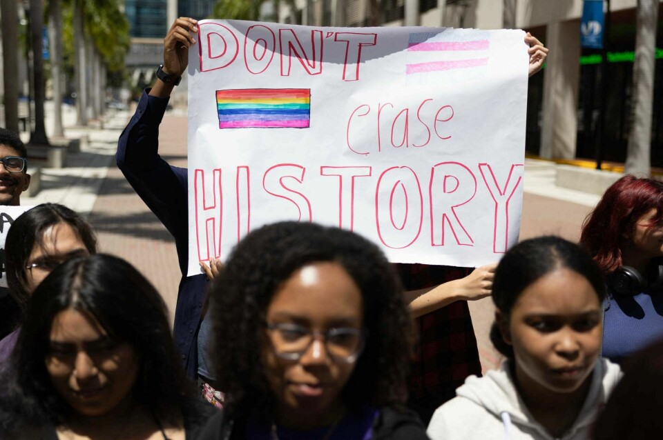 Studenter i Miami i Florida demonstrerte i april mot det de mener er et angrep på utdanningsfrihet under Ron DeSantis. Studenter i Miami i Florida demonstrerte i april mot det de mener er et angrep på utdanningsfrihet under Ron DeSantis.
