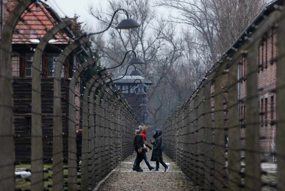 Ideologien bak Auschwitz og 2. verdenskrig lever videre. - Vi har alle et ansvar for å gi beskjed, er Eirik Faret Sakariassens oppfordring. Kronikk
