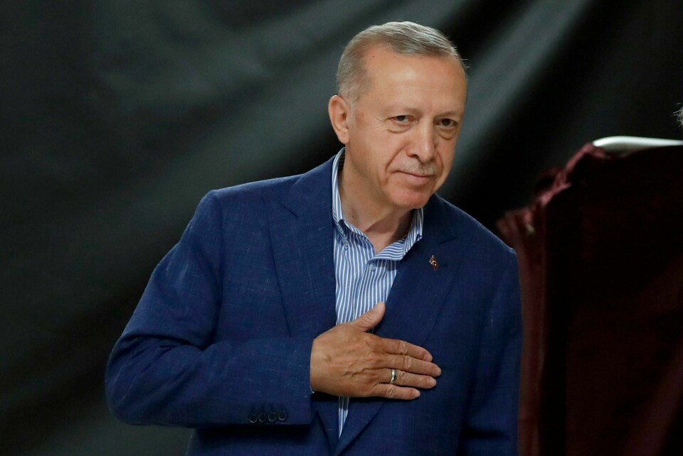 Recep Tayyip Erdogan var på forhånd soleklar favoritt til å vinne den andre og avgjørende valgomgangen søndag. Recep Tayyip Erdogan (69) har sittet med makten i 20 år, først som statsminister og deretter som president fra Rettferdighets- og utviklingspartiet (AKP). Han har opp gjennom årene styrket sin rolle betydelig. Foto: Murad Sezer/Pool Photo via AP / NTB