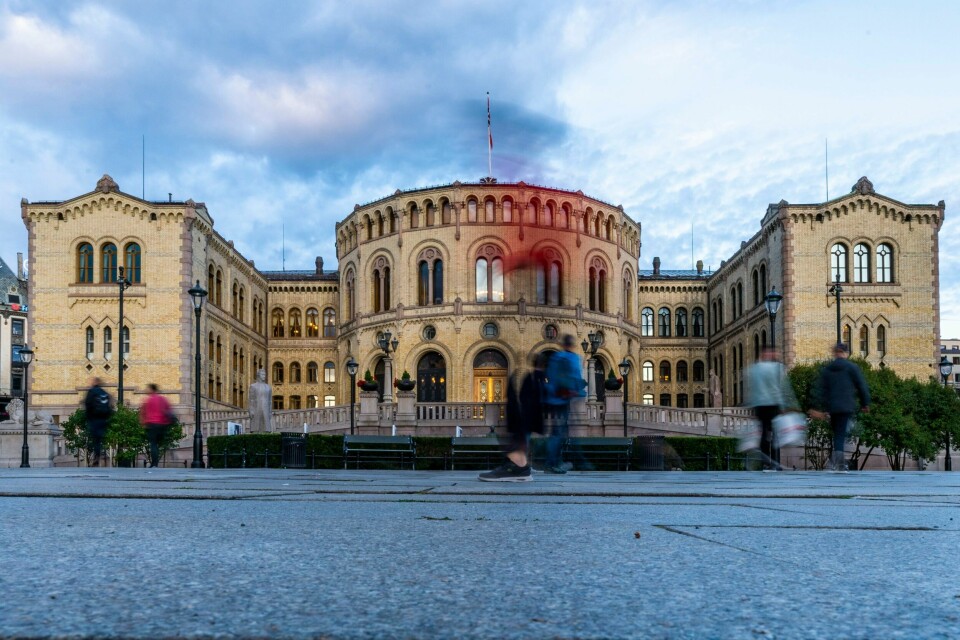 – Et godt eksempel på bred medvirkning med reelle endringer, kan man se da Norge fikk sin stortingsbygning i 1866, skriver innleggsforfatteren. Stortinget i Oslo i august 2021.