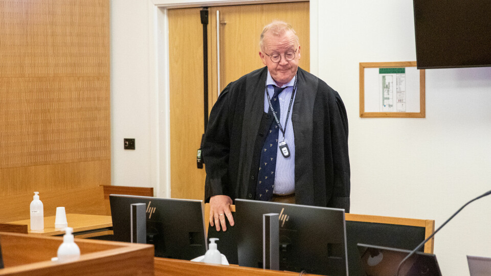 – Jeg synes han forklarer se noe behendig, sier bistandsadvokat Thor Anders Smith Hoen om tiltaltes beskrivelse av kontakten med 10-åringen. – Jeg synes han forklarer se noe behendig, sier bistandsadvokat Thor Anders Smith Hoen om tiltaltes beskrivelse av kontakten med 10-åringen.