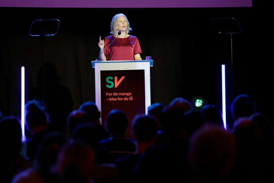 Tirsdag ble det kjent at Rødt, i motsetning til SV, vil stemme for kompromissforslaget om lakseskatt. Dette får Rødt til å fremstå som mer ansvarlig enn SV, skriver vår kommentator. Tirsdag ble det kjent at Rødt, i motsetning til SV, vil stemme for kompromissforslaget om lakseskatt. Dette får Rødt til å fremstå som mer ansvarlig enn SV, skriver vår kommentator.