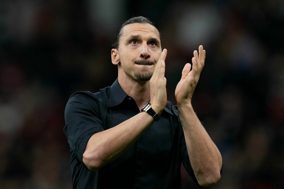 Zlatan Ibrahimovic ble takket av hjemmefansen på San Siro søndag. Svenskens fotballkarriere kan se ut til å være over. Zlatan Ibrahimovic ble takket av hjemmefansen på San Siro søndag. Svenskens fotballkarriere kan se ut til å være over. Foto: Antonio Calanni / AP / NTB