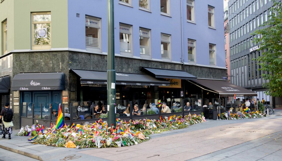 To personer ble drept, og 21 personer ble skadd da Zaniar Matapour avfyrte en rekke skudd utenfor utestedene Per på hjørnet og London pub i Oslo. To personer ble drept, og 21 personer ble skadd da Zaniar Matapour avfyrte en rekke skudd utenfor utestedene Per på hjørnet og London pub i Oslo. Foto: Geir Olsen / NTB