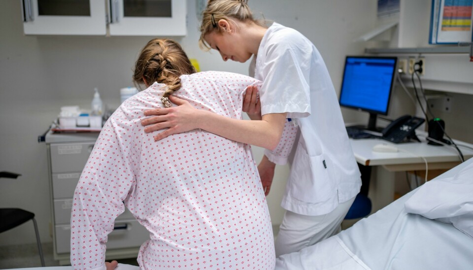Dersom Norsk Sykepleierforbund og NHO Geneo ikke blir enige hos Riksmekleren innen midnatt i kveld, blir 75 sykepleiere i privat sektor tatt ut i streik. Dersom Norsk Sykepleierforbund og NHO Geneo ikke blir enige hos Riksmekleren innen midnatt i kveld, blir 75 sykepleiere i privat sektor tatt ut i streik. Foto: Gorm Kallestad / NTB