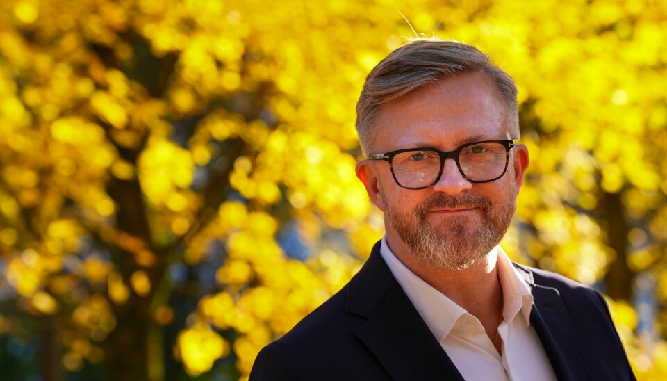 YS' leder Hans-Erik Skjæggerud åpner for å gå med på NHOs krav om å utrede sykelønnsordningen, noe LO har sagt blankt nei til. Også Unio og Akademikerne er på gli. YS' leder Hans-Erik Skjæggerud åpner for å gå med på NHOs krav om å utrede sykelønnsordningen, noe LO har sagt blankt nei til. Også Unio og Akademikerne er på gli. Foto: Lise Åserud / NTB