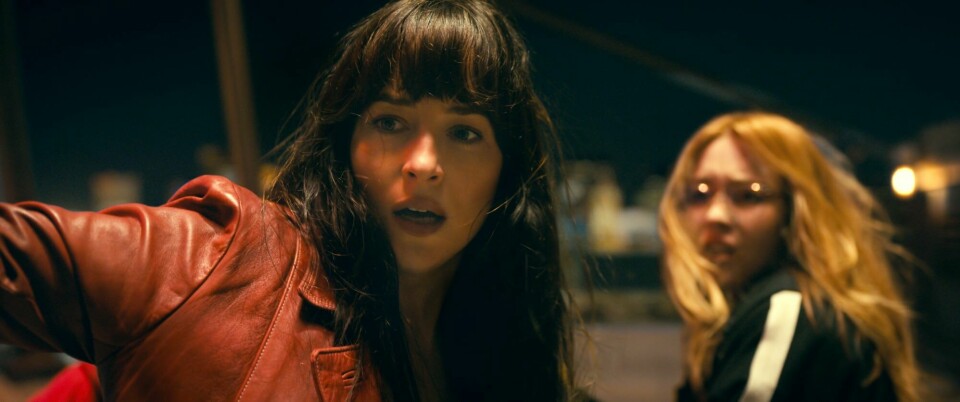 Dakota Johnsen og Sydney Sweeney har to av de store rollene i «Madame Web», en film hvis mottakelse tyder på at den ikke vil bli like populær som Spider-Man-filmene. For å si det mildt. Dakota Johnsen og Sydney Sweeney har to av de store rollene i «Madame Web», en film hvis mottakelse tyder på at den ikke vil bli like populær som Spider-Man-filmene. For å si det mildt.