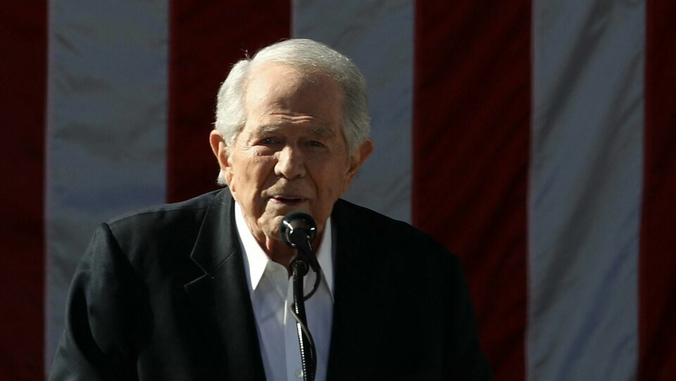(FILES) Regent University Chancellor and CEO, Pat Robertson, speaks at a campaign event for Republican presidential candidate Donald Trump at Regent University October 22, 2016 in Virginia Beach, Virginia. Robertson, 'Christian Right' founder, died June 8, 2023. He was 93. Robertson’s death Thursday was announced by his Christian Broadcasting Network. No cause was given. (Photo by WIN MCNAMEE / GETTY IMAGES NORTH AMERICA / AFP) .