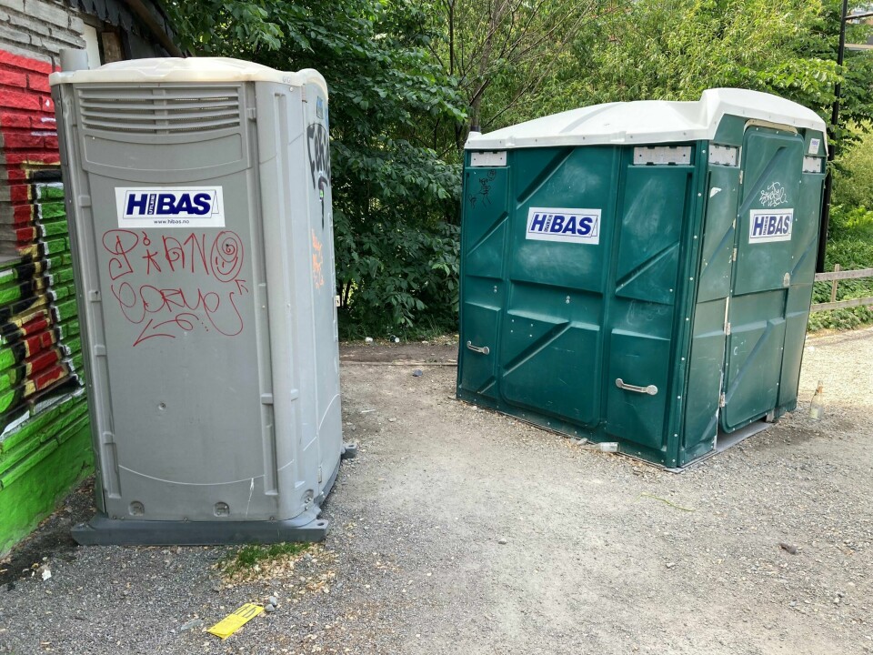 Dette er det midlertidige offentlige toalettilbudet på Nedre Foss på Grünerløkka denne sommersesongen. Dette er det midlertidige offentlige toalettilbudet på Nedre Foss på Grünerløkka denne sommersesongen.