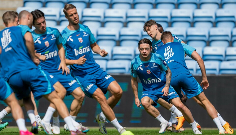 Kristoffer Ajer under trening med Norges landslag på Ullevaal stadion tirsdag. Kristoffer Ajer under trening med Norges landslag på Ullevaal stadion tirsdag. Foto: Fredrik Varfjell / NTB