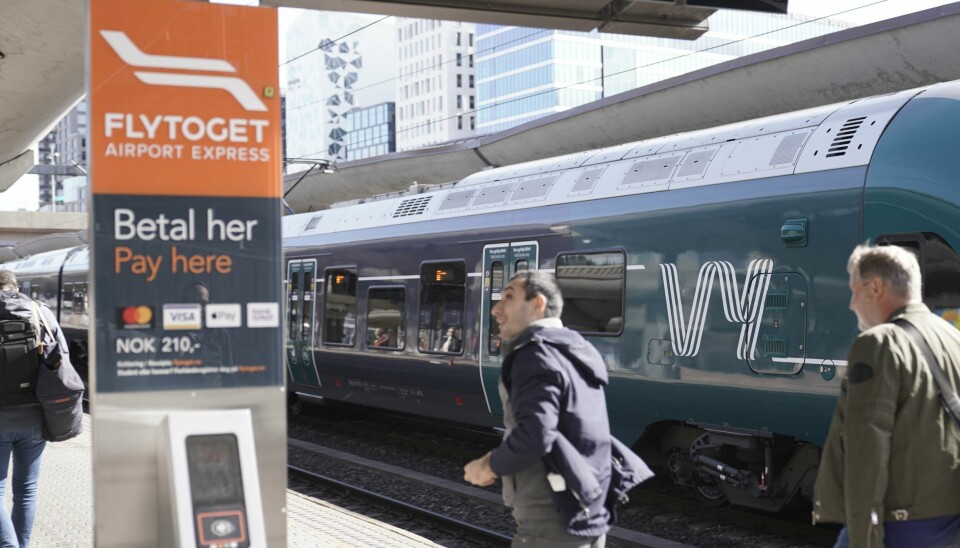 Framtida for Flytoget er uviss etter at Vy tidligere i år vant kontrakten om togtilbudet på Østlandet. Nå legger kontrollkomiteen på Stortinget saken i skuffen. Framtida for Flytoget er uviss etter at Vy tidligere i år vant kontrakten om togtilbudet på Østlandet. Nå legger kontrollkomiteen på Stortinget saken i skuffen. Foto: Håkon Mosvold Larsen / NTB