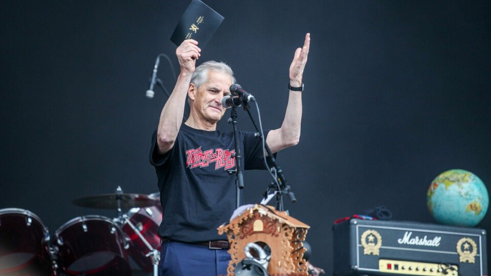 Statsminister Jonas Gahr Støre (AP) åpnet årets Tons of Rock, og hyllet både frivilligheten og norsk musikkeksport. Tons of Rock
