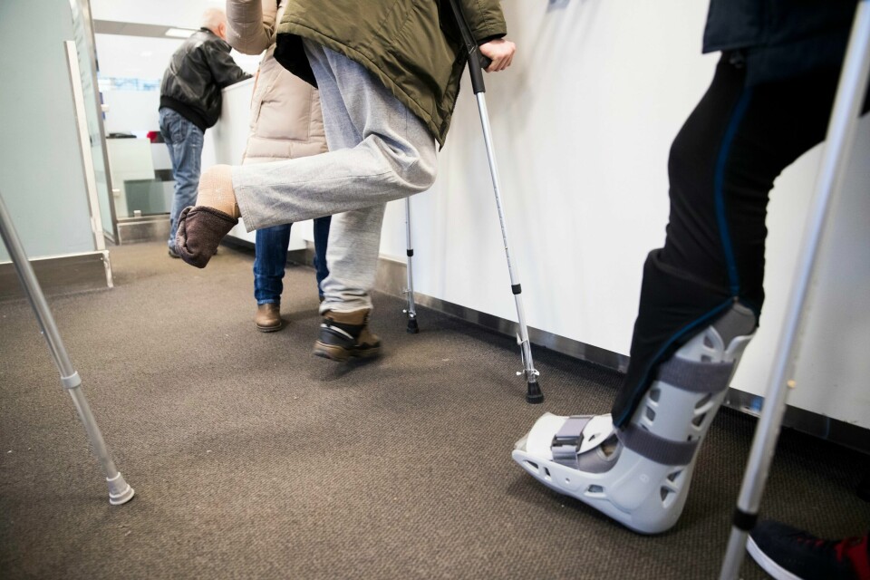 Krykkene får bein å gå på ved norske sykehus. Bare i løpet av de tre seneste årene har sykehusene og helseforetakene kjøpt inn mer enn 111.000 krykker. Krykkene får bein å gå på ved norske sykehus. Bare i løpet av de tre seneste årene har sykehusene og helseforetakene kjøpt inn mer enn 111.000 krykker.
