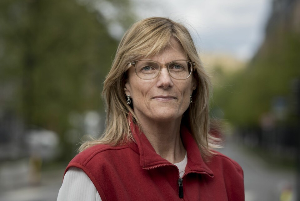 Birgitte Lange, generalsekretær i Redd Barna Kvinne med rød vest