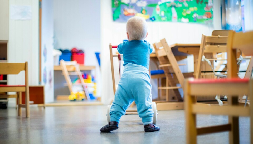 Vi som bor i Norge i dag har rett til barnehageplass, gratis skolegang, at vi kan få hjelp hos lege og på sykehus når vi trenger det, og av at fellesskapet sikrer oss en verdig alderdom, enten vi trenger å bo på sykehjem eller klarer oss hjemme med litt ekstra hjelp. Rødt vil videreutvikle velferdssamfunnet i Fredrikstad, skriver Hannah Berg og Laila-Brith Josefsen. barn, barnehage, lek, leke, utfoldelse, utvikling, oppvekst, gå, gåtrening, første skritt, alene