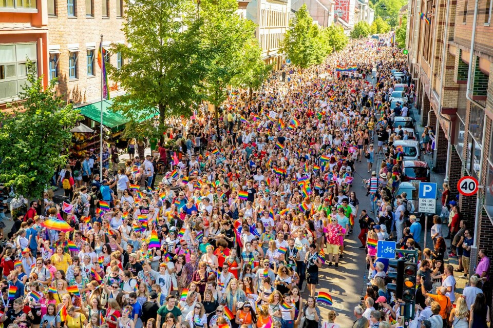 Mye av motstanden mot Pride er preget av fordommer, gruppetenkning og konspirasjonsteorier, skriver Linda Noor. Her fra Pride-paraden i Oslo i 2018. Mye av motstanden mot Pride er preget av fordommer, gruppetenkning og konspirasjonsteorier, skriver Linda Noor. Her fra Pride-paraden i Oslo i 2018.