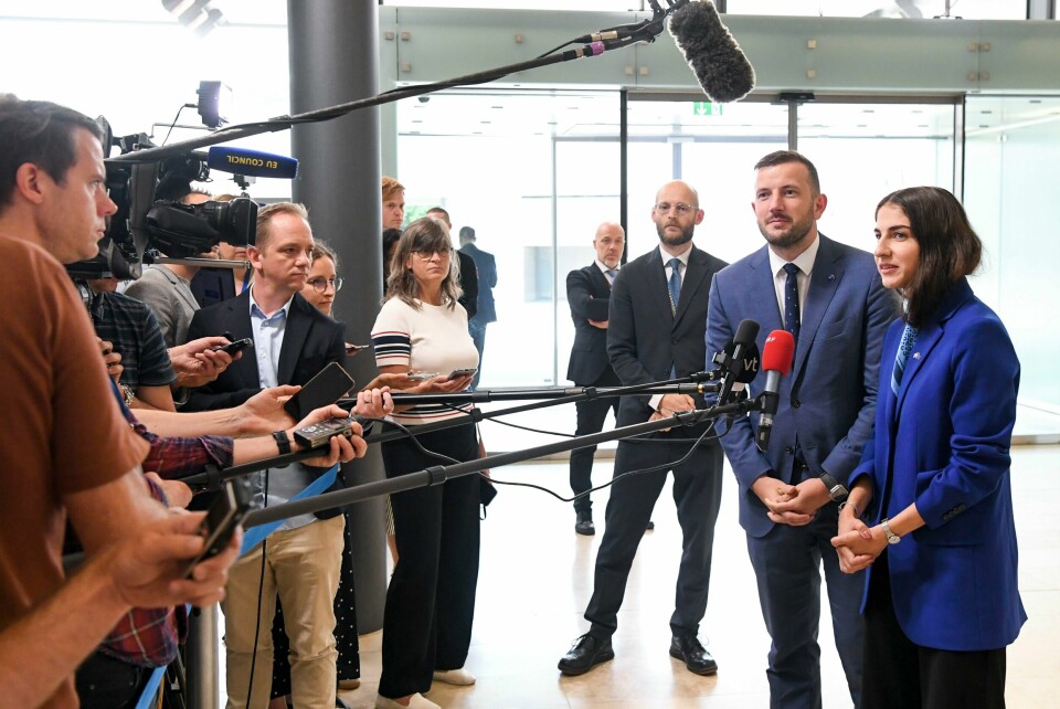 EUs miljøkommissær Virginijus Sinkevicius og Sveriges miljøminister, RominaPourmokhtari under ministermøtet. EUs miljøkommissær Virginijus Sinkevicius og Sveriges miljøminister, RominaPourmokhtari under ministermøtet.