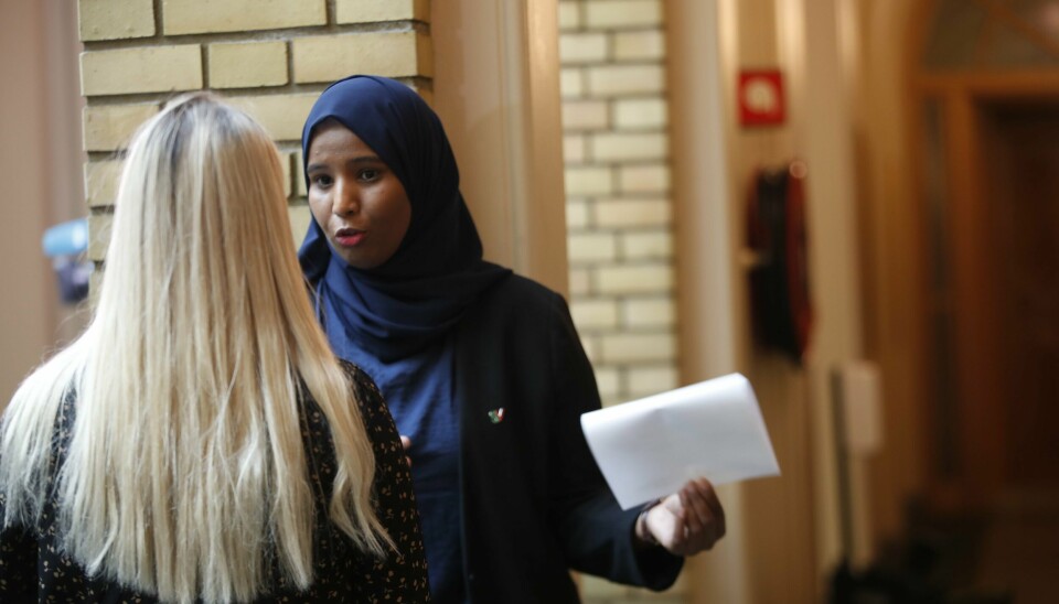 Marian Hussein (SV) er kritisk til at fødeavdelingen ved Kristiansund er stengt. Helsepolitisk talsperson Marian Hussein i SV mener at grunnbemanningen i helsetjenestene må styrkes. Foto: Javad Parsa / NTB