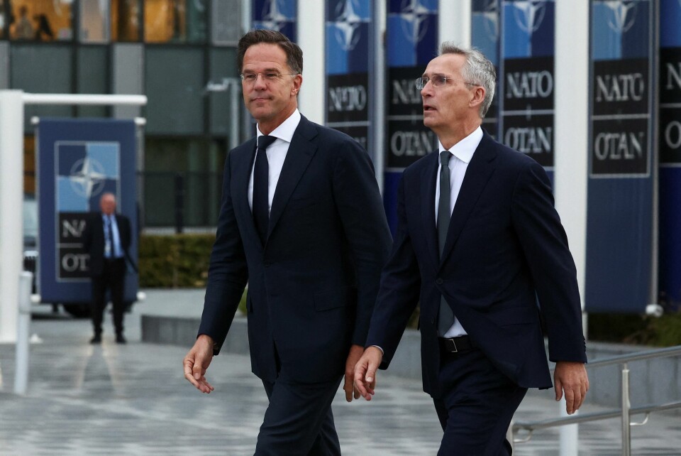 Mark Rutte og Jens Stoltenberg. Former Dutch Prime Minister Mark Rutte and Jens Stoltenberg walk to attend a ceremony on the day Rutte succeeds Stoltenberg as NATO Secretary General, at the Alliance headquarters in Brussels, Belgium October 1, 2024. REUTERS/Yves Herman