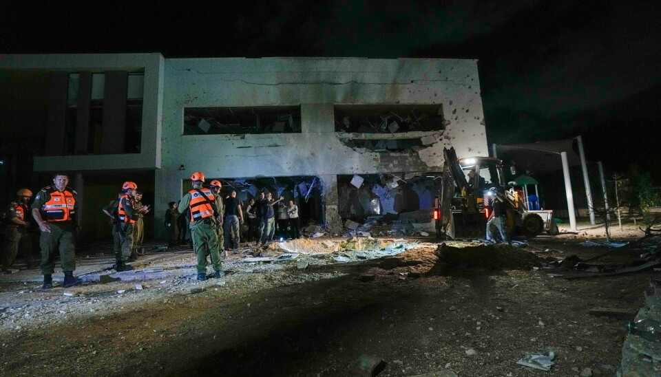 Ingen i Israel ble drept i tirsdagens massive iranske rakettangrep, men denne skolebygningen i Gadera var blant et fåtall mål som ble truffet. Ingen i Israel ble drept i tirsdagens massive iranske rakettangrep, men denne skolebygningen i Gadera var blant et fåtall mål som ble truffet. Foto: AP / NTB