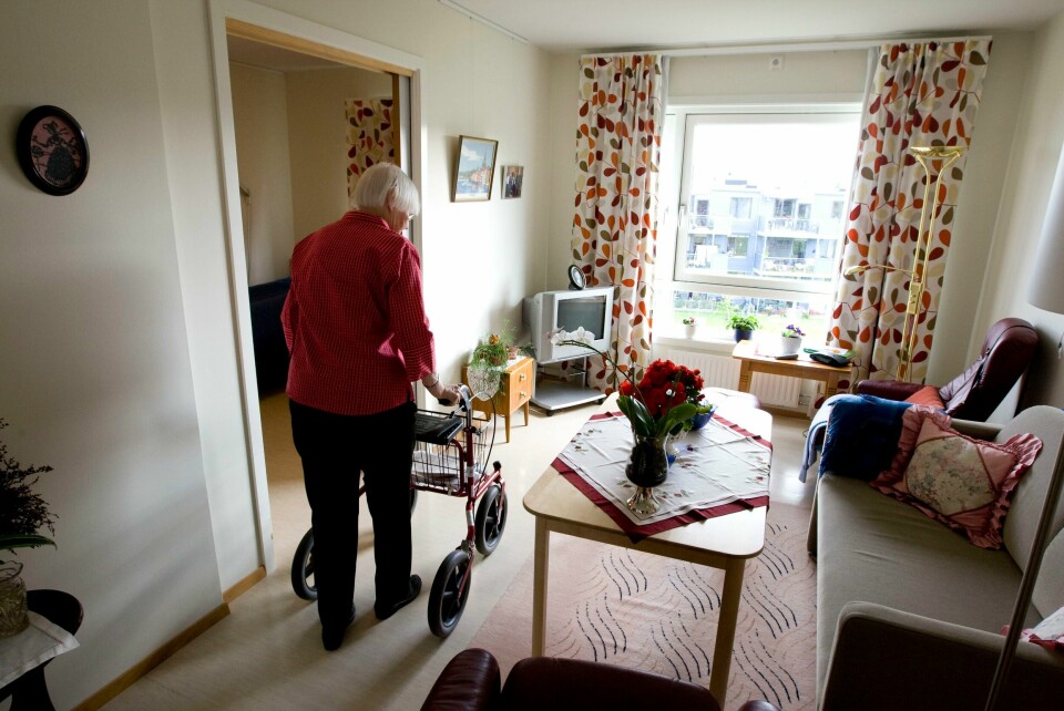 Fremtidens helsetjenester vil bli annerledes og mer varierte enn i dag. Sykehjem er ikke svaret på morgendagens utfordringer alene, skriver Gunn Marit Helgesen i KS. (Illustrasjonsfoto) Eldreomsorg, alderdom sykehjem