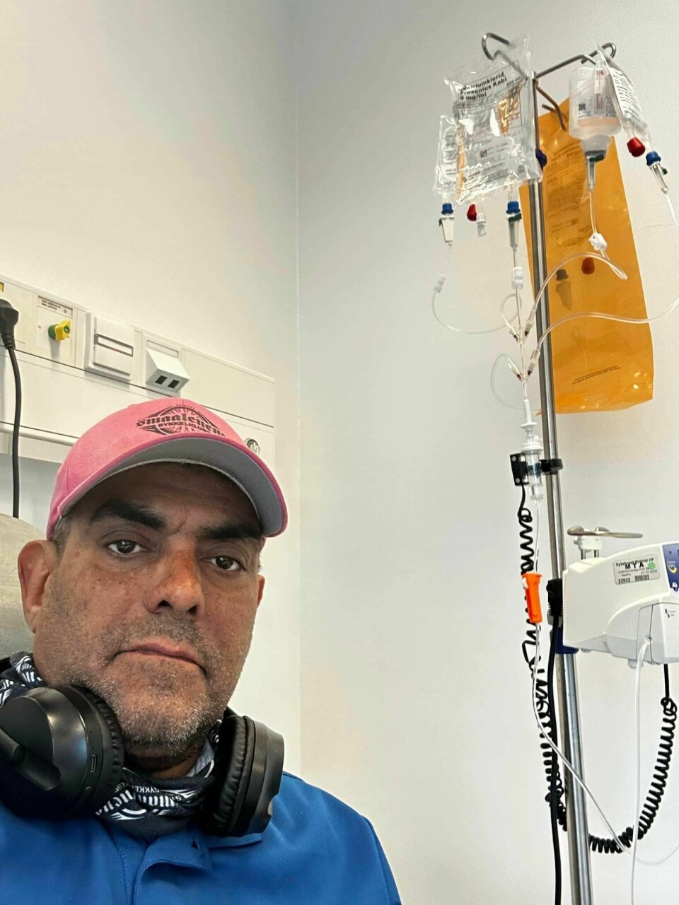 Hver 14. dag reiser Samir Tawfiq til Sykehuset Østfold for cellegiftbehandling. Han lovpriser det norske helsevesenet. Hver fjortende dag reiser Tawfiq igjen til Sykehuset Østfold for cellegiftbehandling. Han lovpriser det norske helsevesenet.