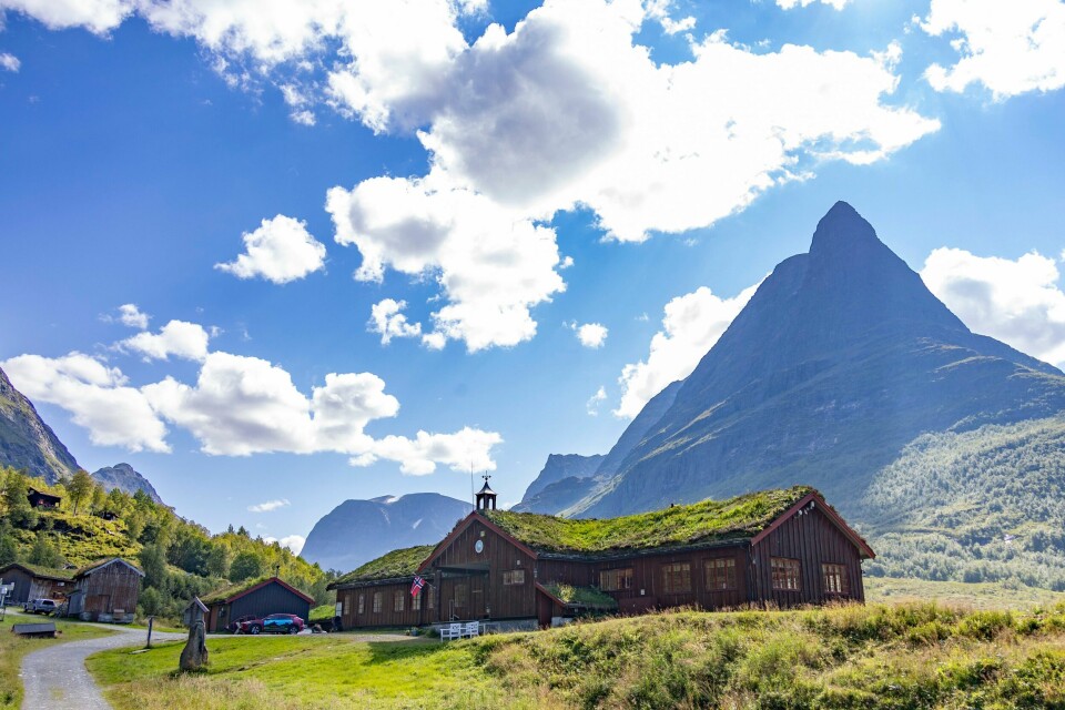 Svært mange har søkt seg til norske overnattingssteder i sommer. Her er Innerdalshytta i Sunndal kommune i Møre og Romsdal. Svært mange har søkt seg til norske overnattingssteder i sommer. Her er Innerdalshytta i Sunndal kommune i Møre og Romsdal. Foto: Paul Kleiven / NTB