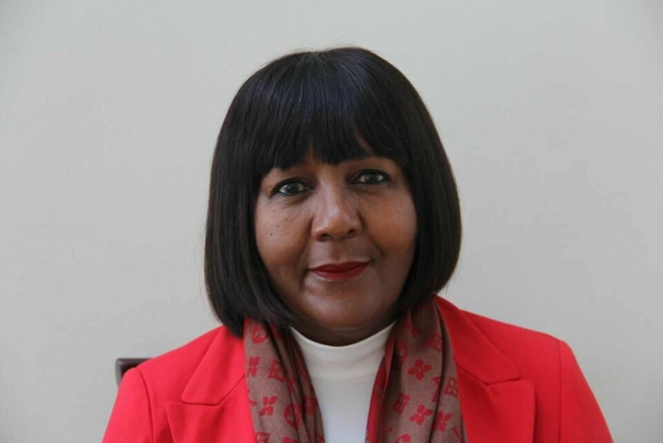 Ndileka Mandela, barnebarnet til Nelson Mandela. Ndileka Mandela, barnebarnet til Nelson Mandela.