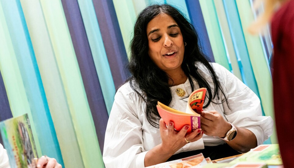 Lubna Jaffery (Ap) på Stortingets fritidsrom for barn, Løvehulen. Lubna Jaffery (Ap) på Stortingets fritidsrom for barn, Løvehulen. Foto: Thomas Fure / NTB