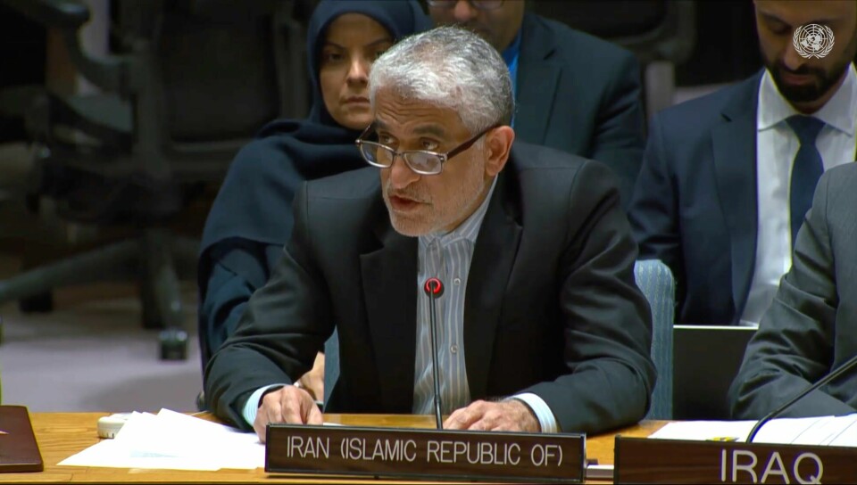 Irans FN-ambassadør Amir Saeid Iravani forsvarte landets rakettangrep på Israel under onsdagens hastemøte i FNs sikkerhetsråd. Irans FN-ambassadør Amir Saeid Iravani forsvarte landets rakettangrep på Israel under onsdagens hastemøte i FNs sikkerhetsråd.