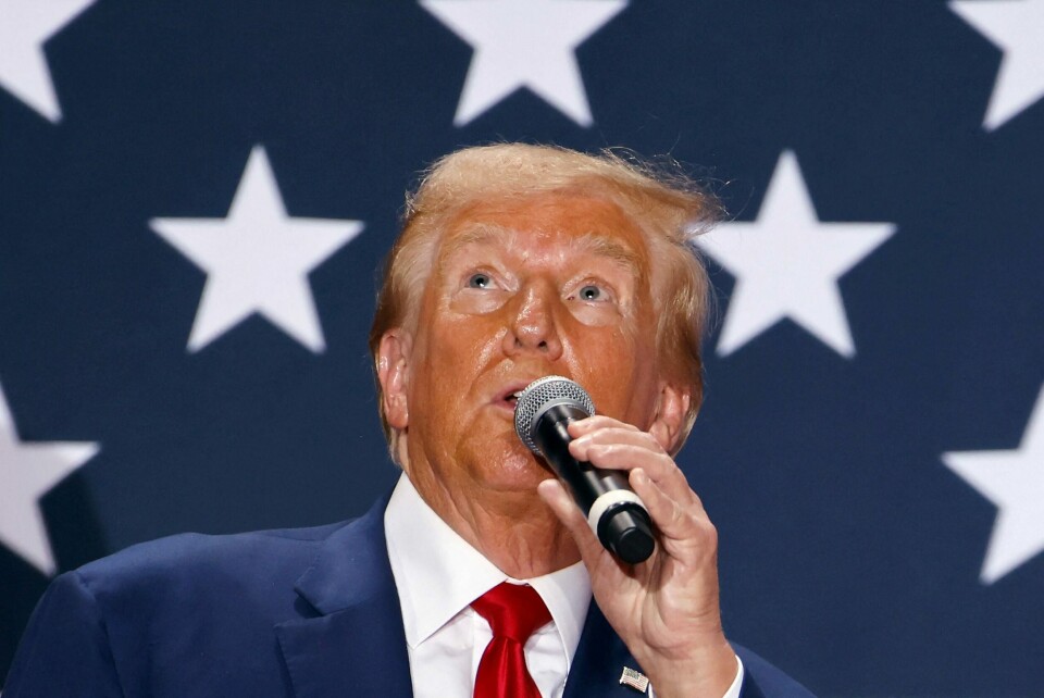 Nå har Donald Trump kommet med egen klokkekolleksjon, parfyme, og joggesko. Donald Trump