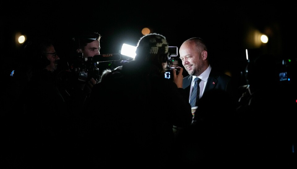Finansminister Trygve Slagsvold Vedum (Sp) møter pressen utenfor sin leilighet i Oslo, før fremleggelsen av statsbudsjettet for 2025. Finansminister Trygve Slagsvold Vedum (Sp) møter pressen utenfor sin leilighet i Oslo, før fremleggelsen av statsbudsjettet for 2025.Foto: Fredrik Varfjell / NTB