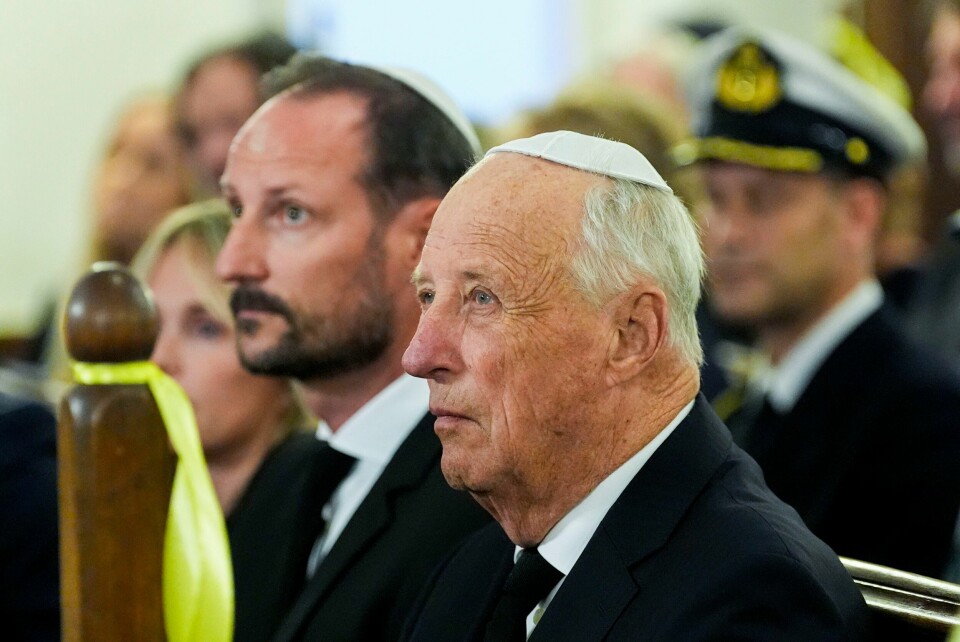 Kong Harald og kronprins Haakon på minnemarkeringen i Synagogen i Oslo mandag ettermiddag. Kong Harald og kronprins Haakon på minnemarkeringen i Synagogen i Oslo mandag ettermiddag. Foto: Terje Pedersen / NTB / POOL