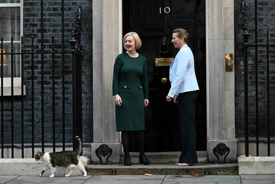 Larry skal ha hatt et komplisert forhold til tidligere statsminister, Liz Truss. Her under et besøk av Danmarks Mette Frederiksen. Larry