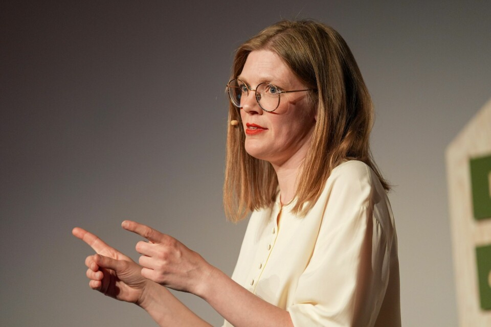 Marie Sneve Martinussen (Rødt), er ikke imponert over statsbudsjettet for 2025. – Noreg gjer ikkje nok for fred, seier Raudt-leiar Marie Sneve Martinussen. Saman med utanrikspolitisk talsperson Bjørnar Moxnes ber ho regjeringa om å forsterke innsatsen for fredsforhandlingar. Foto: Lise Åserud / NTB /NPK